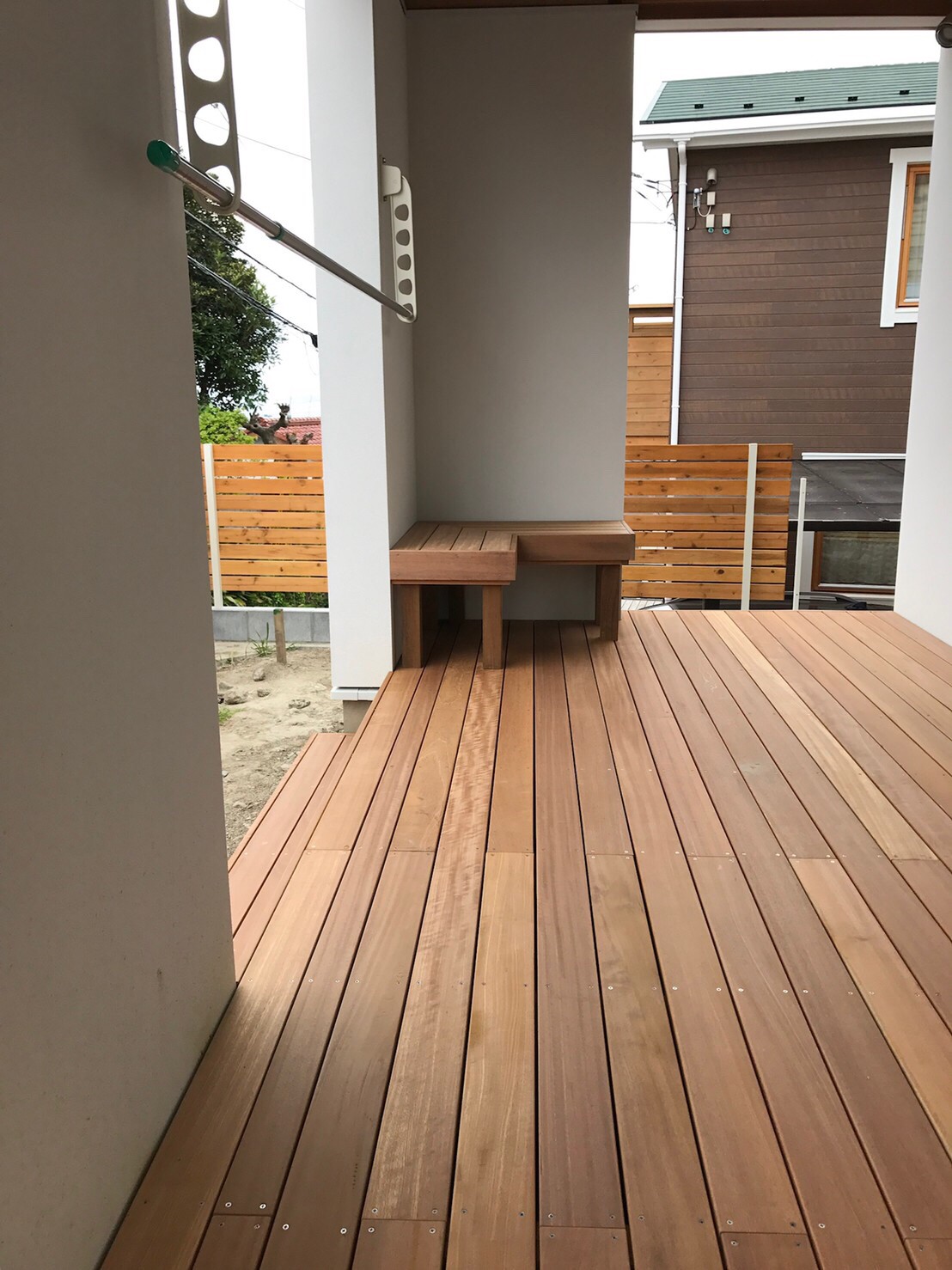 ウッドデッキ